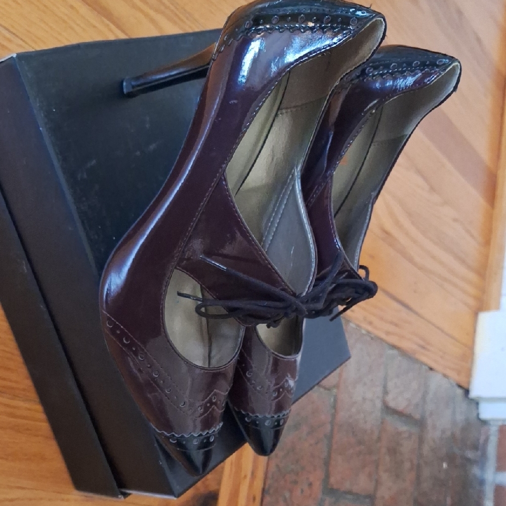 Levity Size 9 Womens Heels